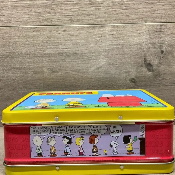 Peanuts LunchBox - Picture 6 of 7